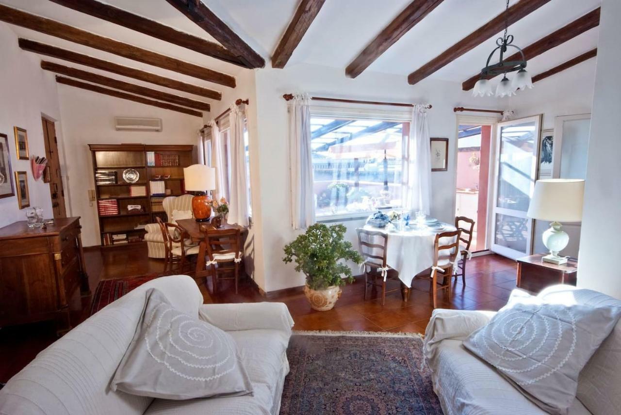 Attico In Centro Con Vista Della Torre - Cozy Penthouse Facing To The Tower Apartment Oristano Exterior photo